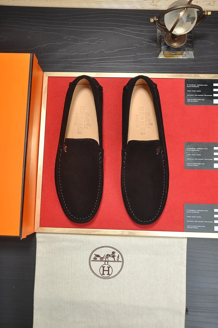 Men's shoes 💰420💶 Product trademark: Hermès "Hermès" beanie shoes. Regular size: 38-45 (45 customized, non-returnable). Product material: Selected first-layer calfskin upper + cowhide lining. Strong three-dimensional visual effect, original rubber outsole Color: 3⃣️colors available